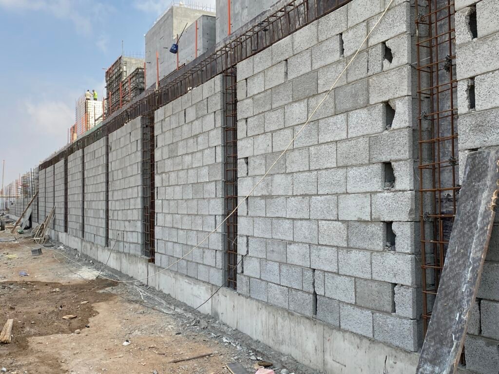 مقاول معماري بناء اسوار عضم فيلل